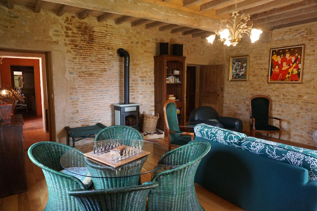 Le double salon du gîte du Clos Saint-Abram